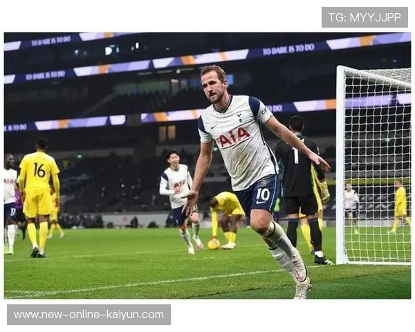 热刺战略新篇章：轮换阵容应对多线作战的智慧革新