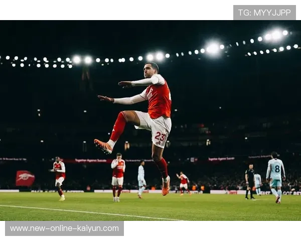 阿森纳左路强压布伦特福德，马丁内利低平球传中险助攻